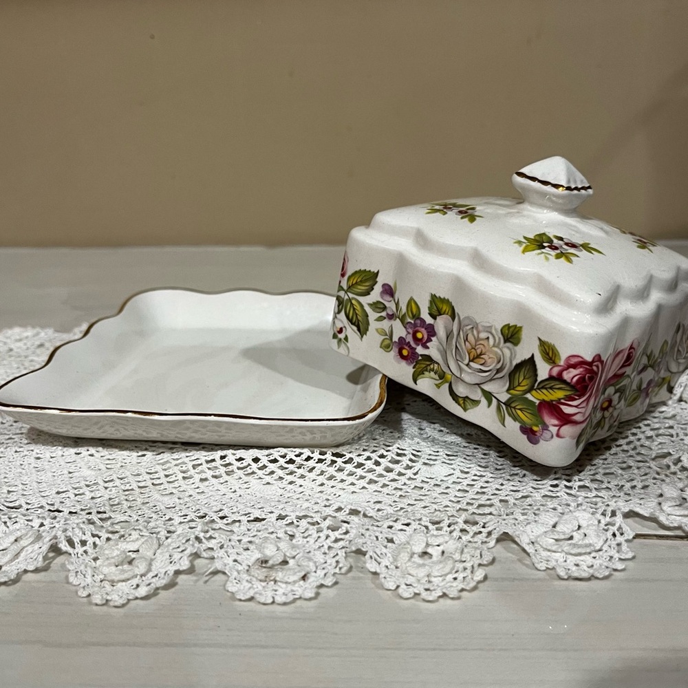 Beautiful Old Foley James Kent Harmony Rose Bone China Covered Butter Dish